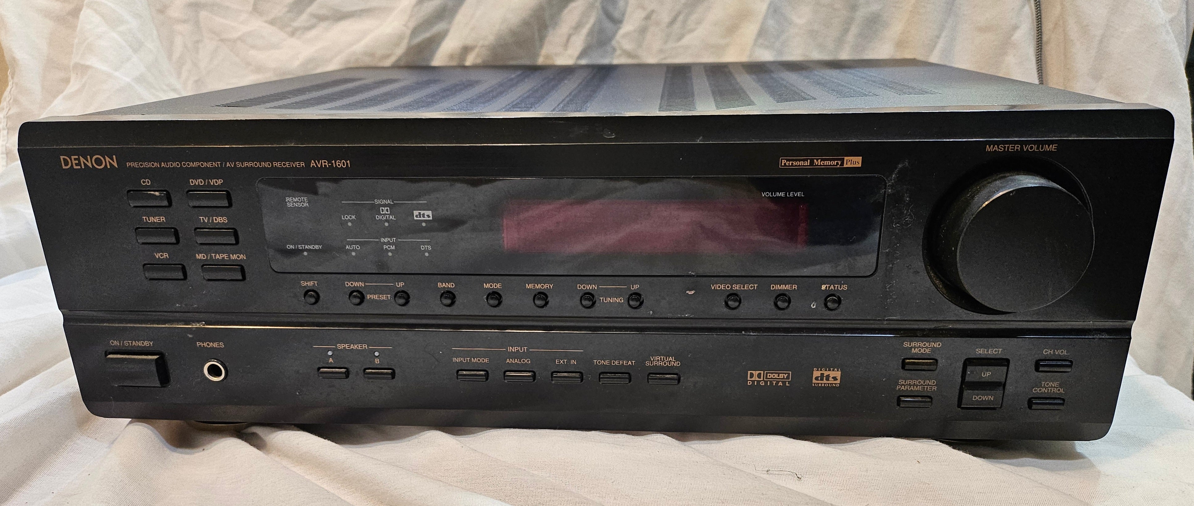 Denon AVR-1601 Receiver