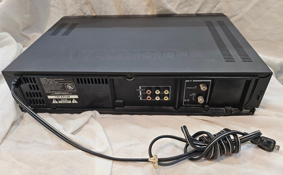 Toshiba M-751 VHS Video Cassette Recorder