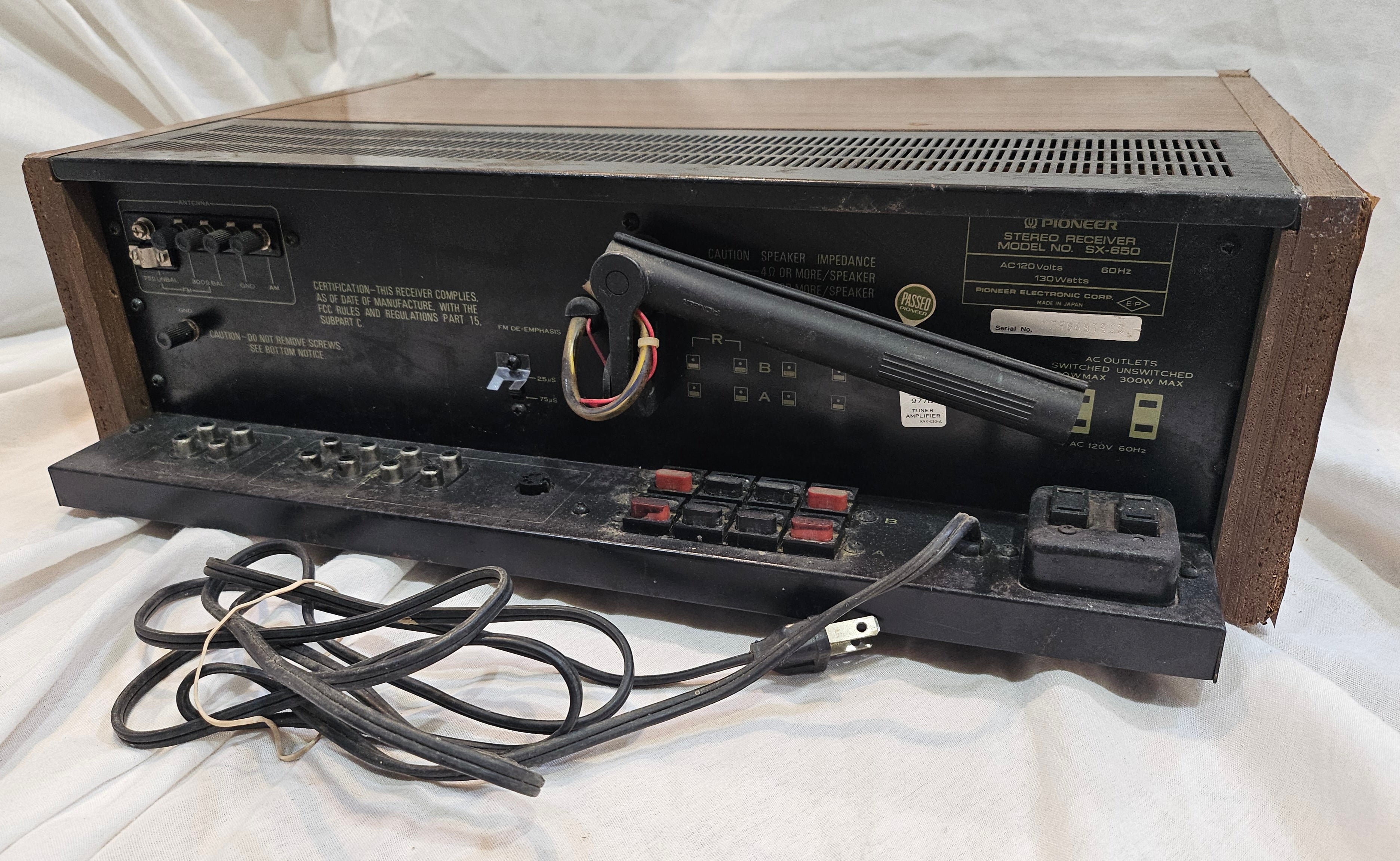 Pioneer SX-650 Stereo Receiver