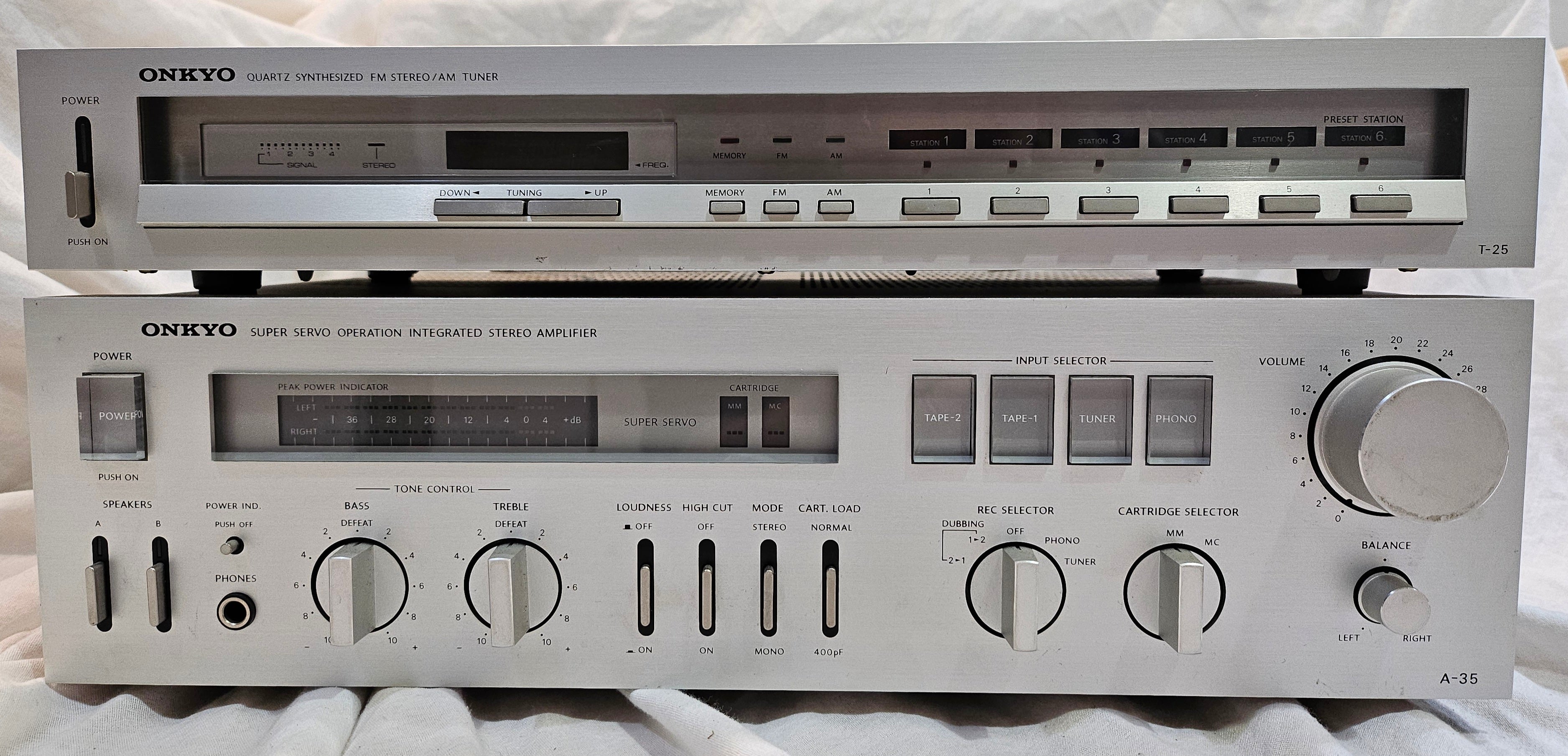 ONKYO A-35 & T-25 Set