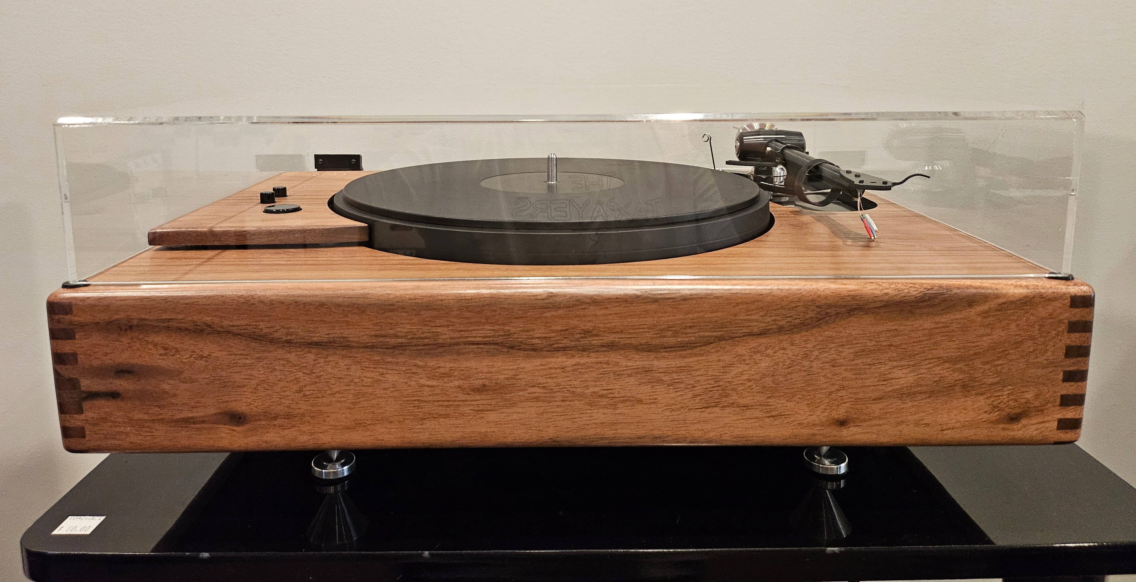 SOTA Sapphire Series VI Turntable