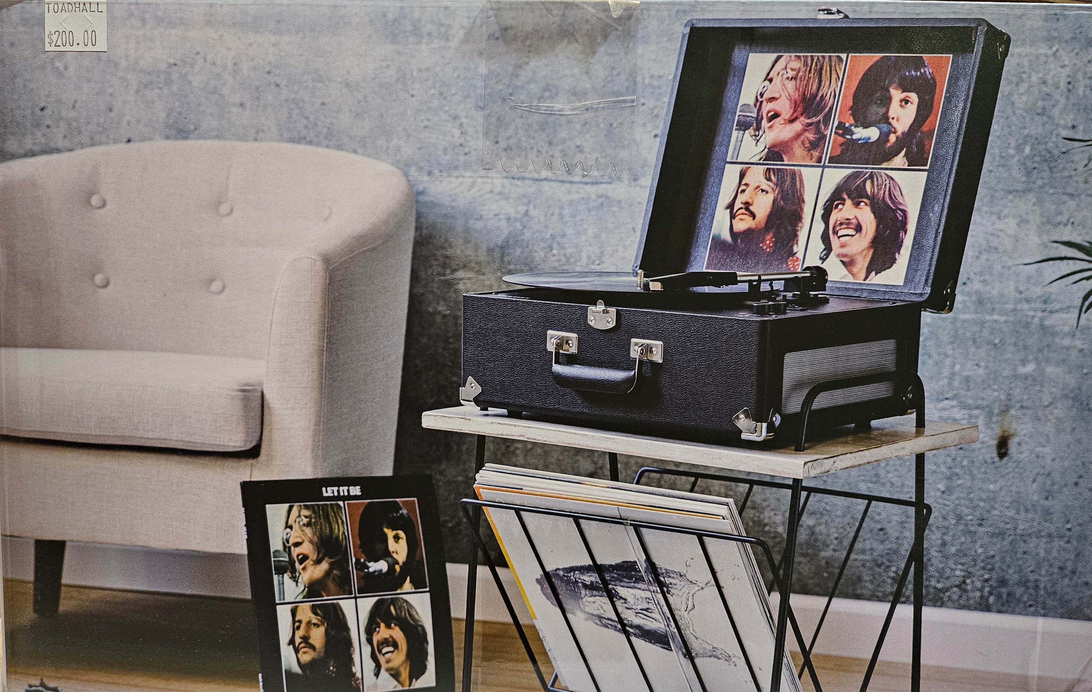 Limited Edition Crosley The Beatles Portable Turntable • BRAND NEW