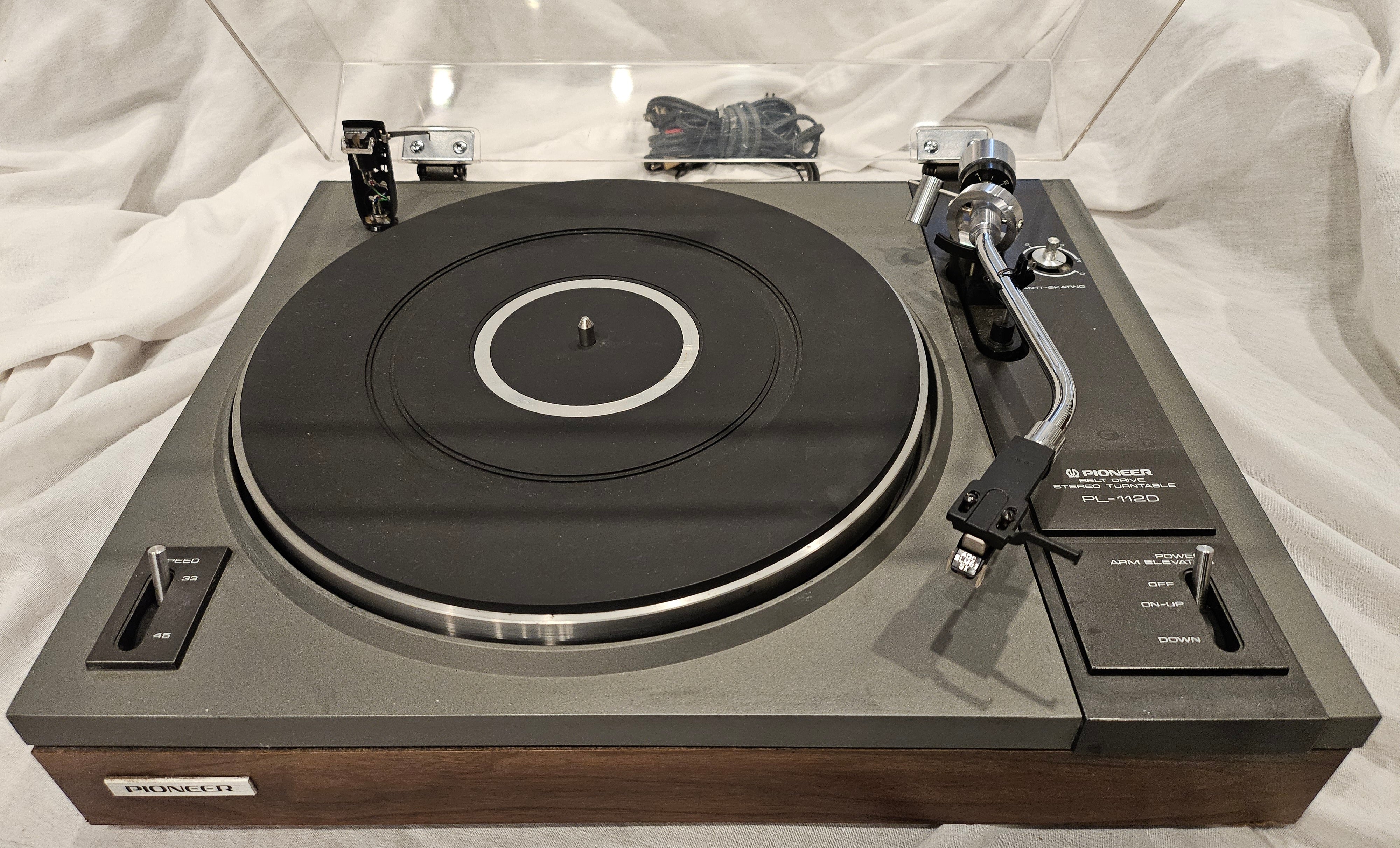 Pioneer PL-112D Turntable