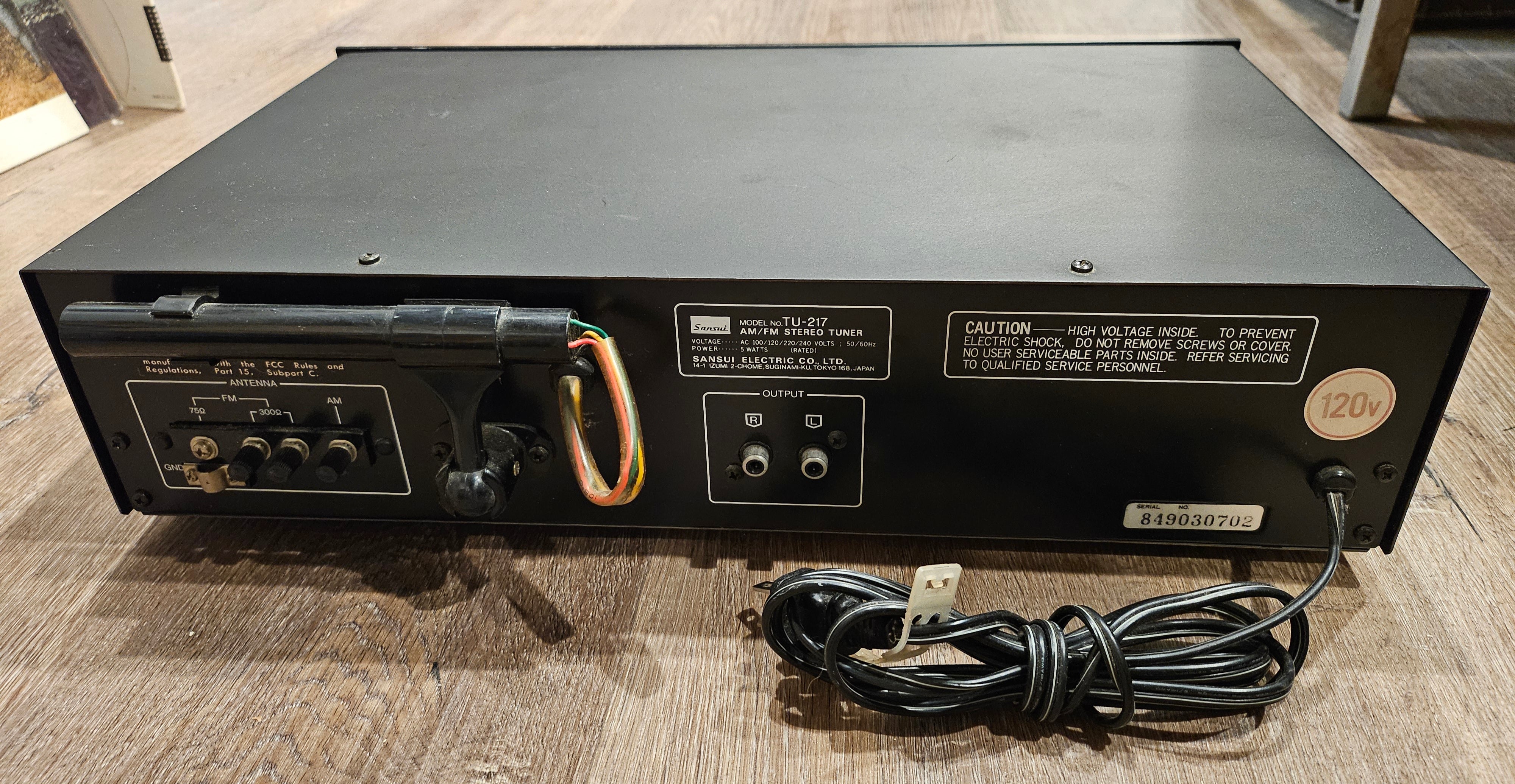 Sansui TU-217 Tuner