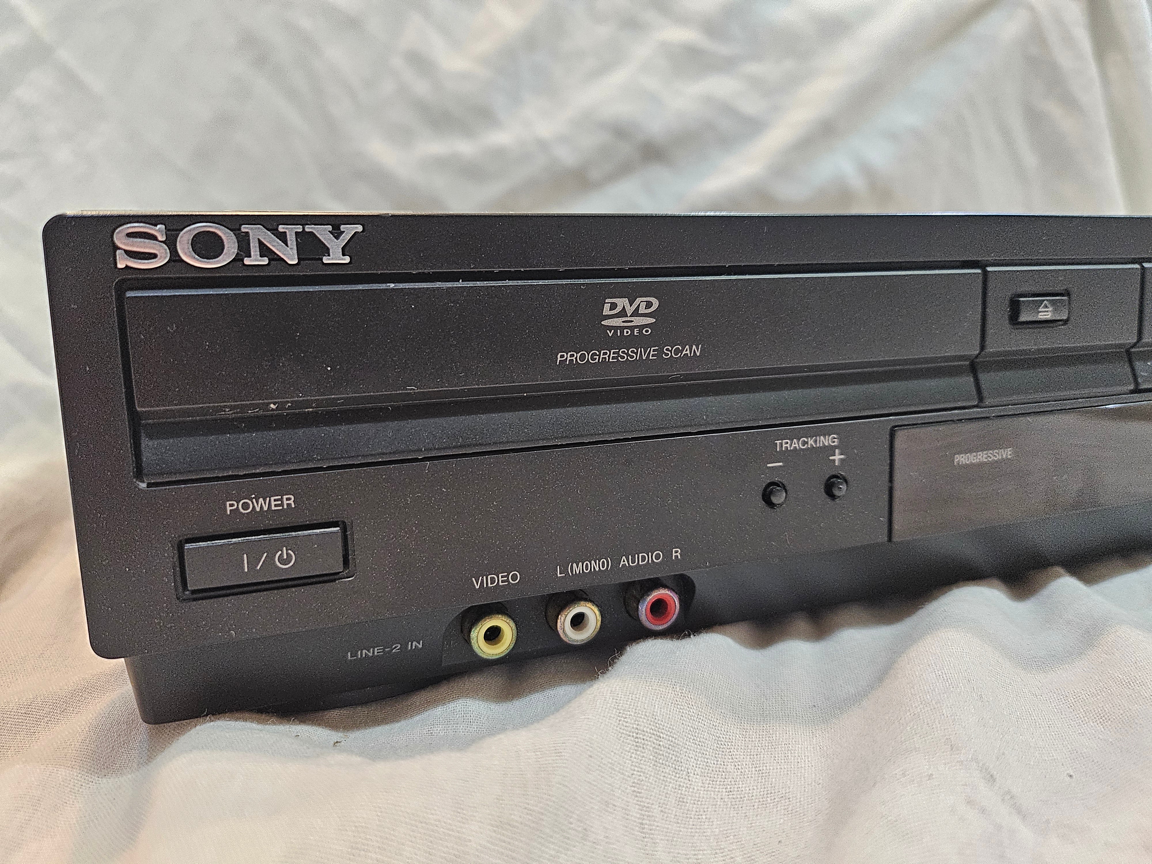 Sony SLV-D380P • VCR/DVD Player