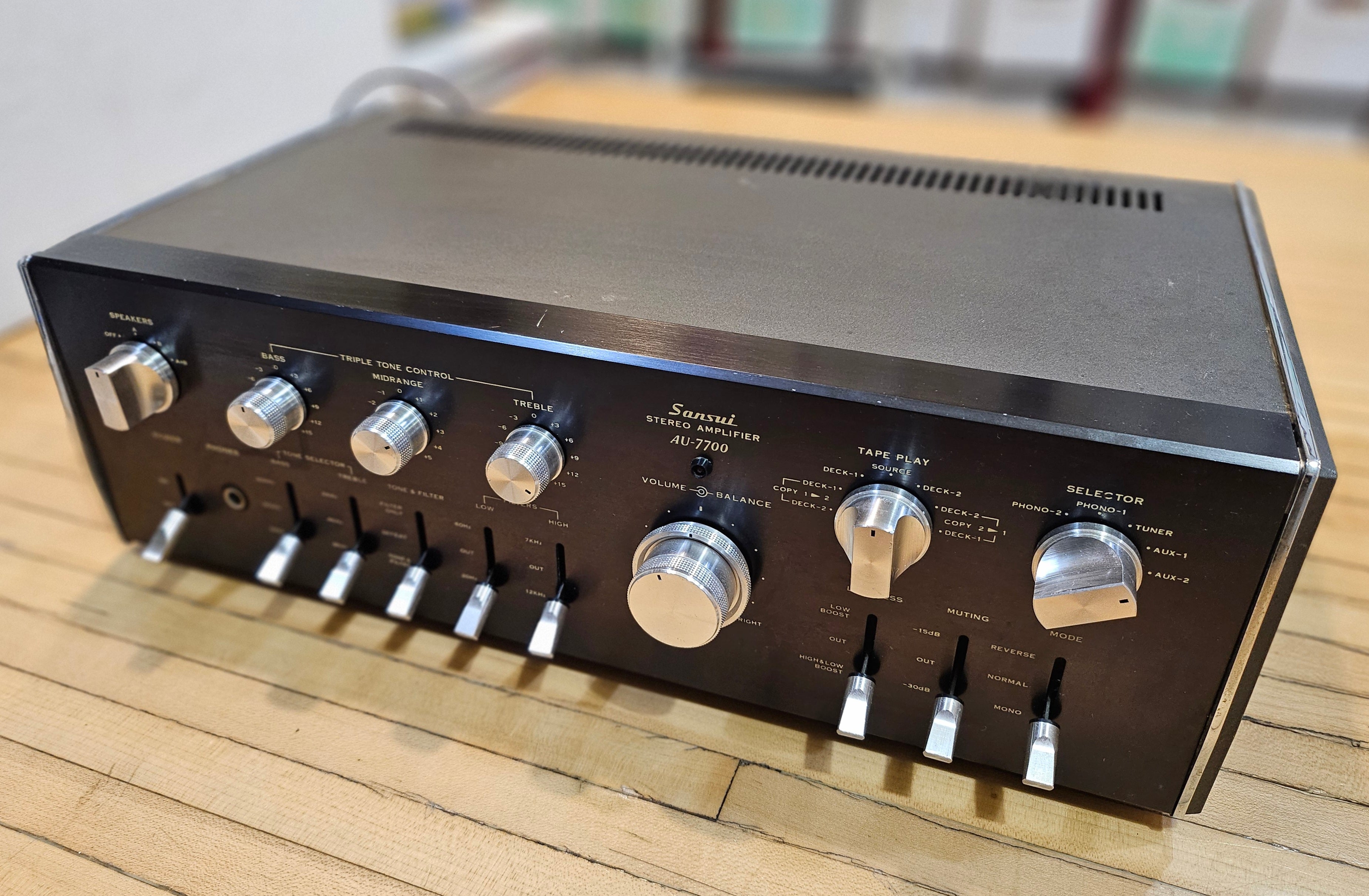 Sansui AU-7700 Vintage Integrated Amplifier from 1974! - YouTube