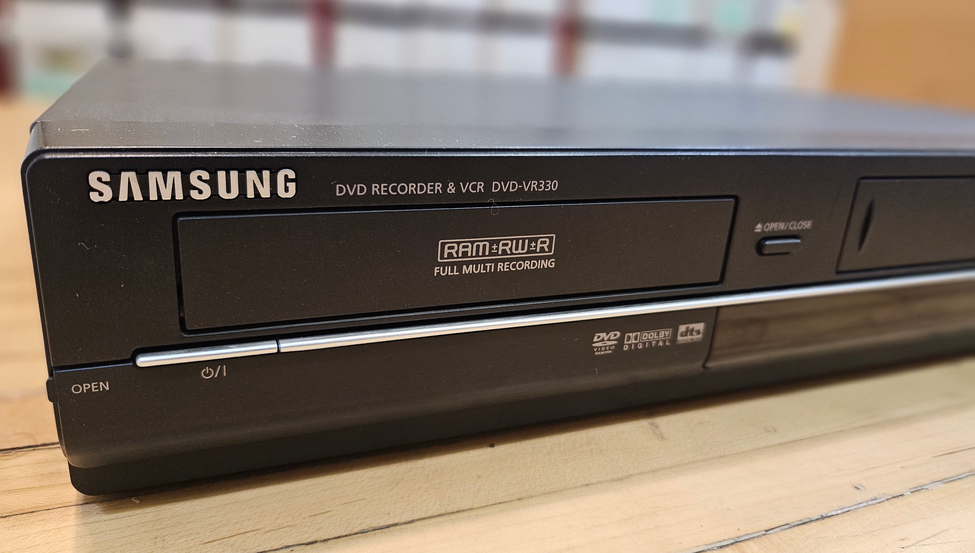 Samsung VCR DVD-VR330