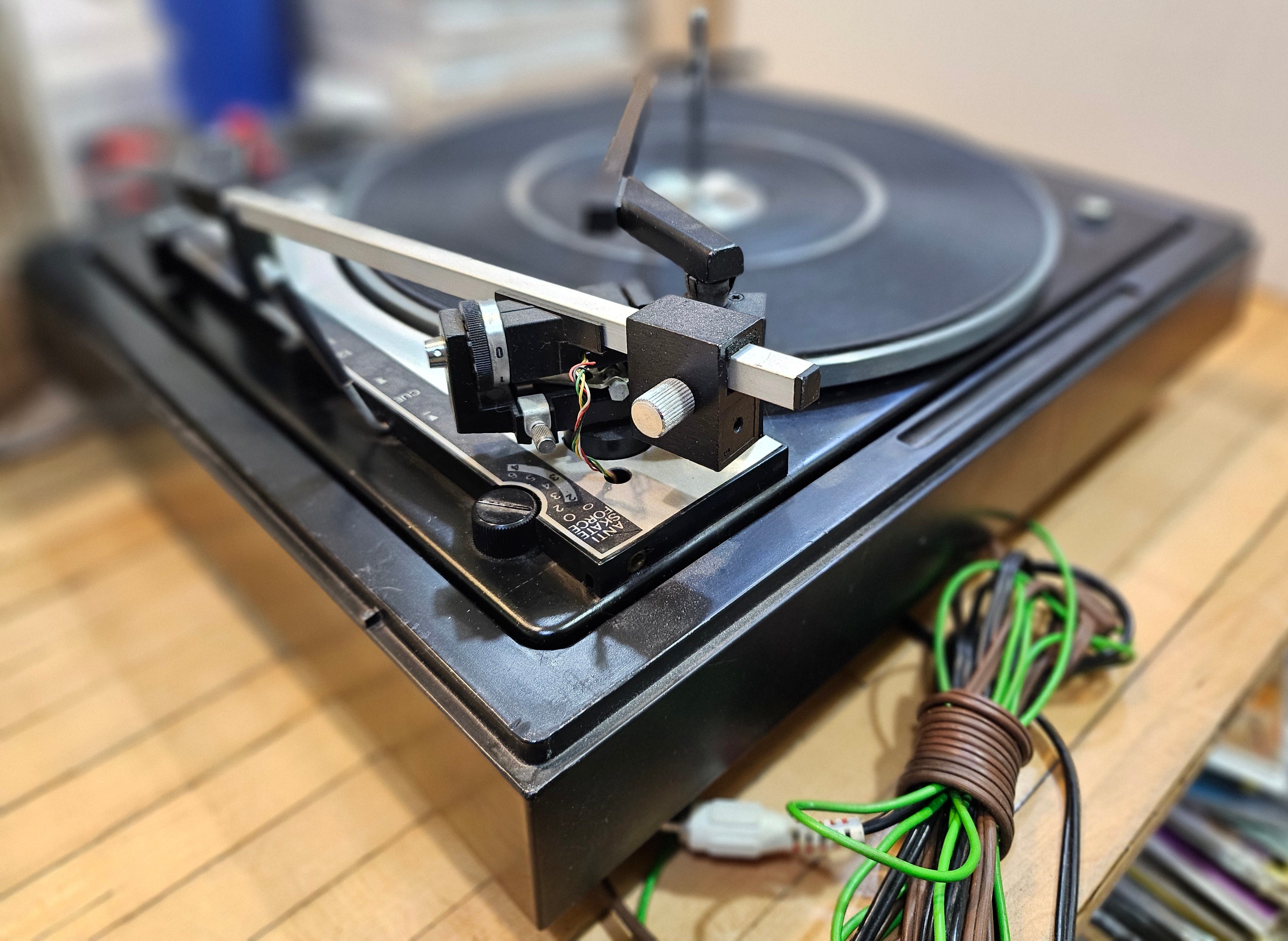 Realistic Lab 36 Stacker Turntable