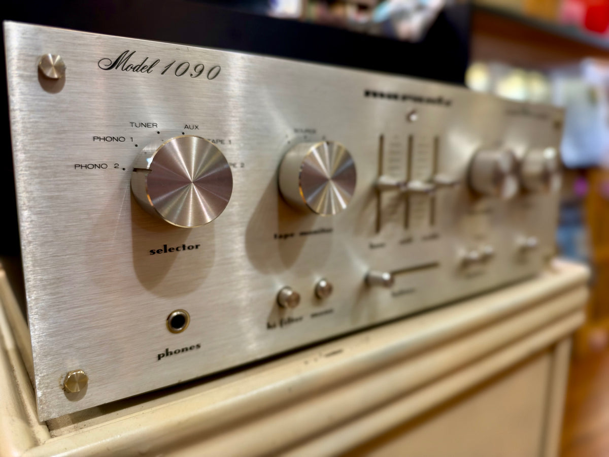 Marantz Model 1090 Stereo Amplifier