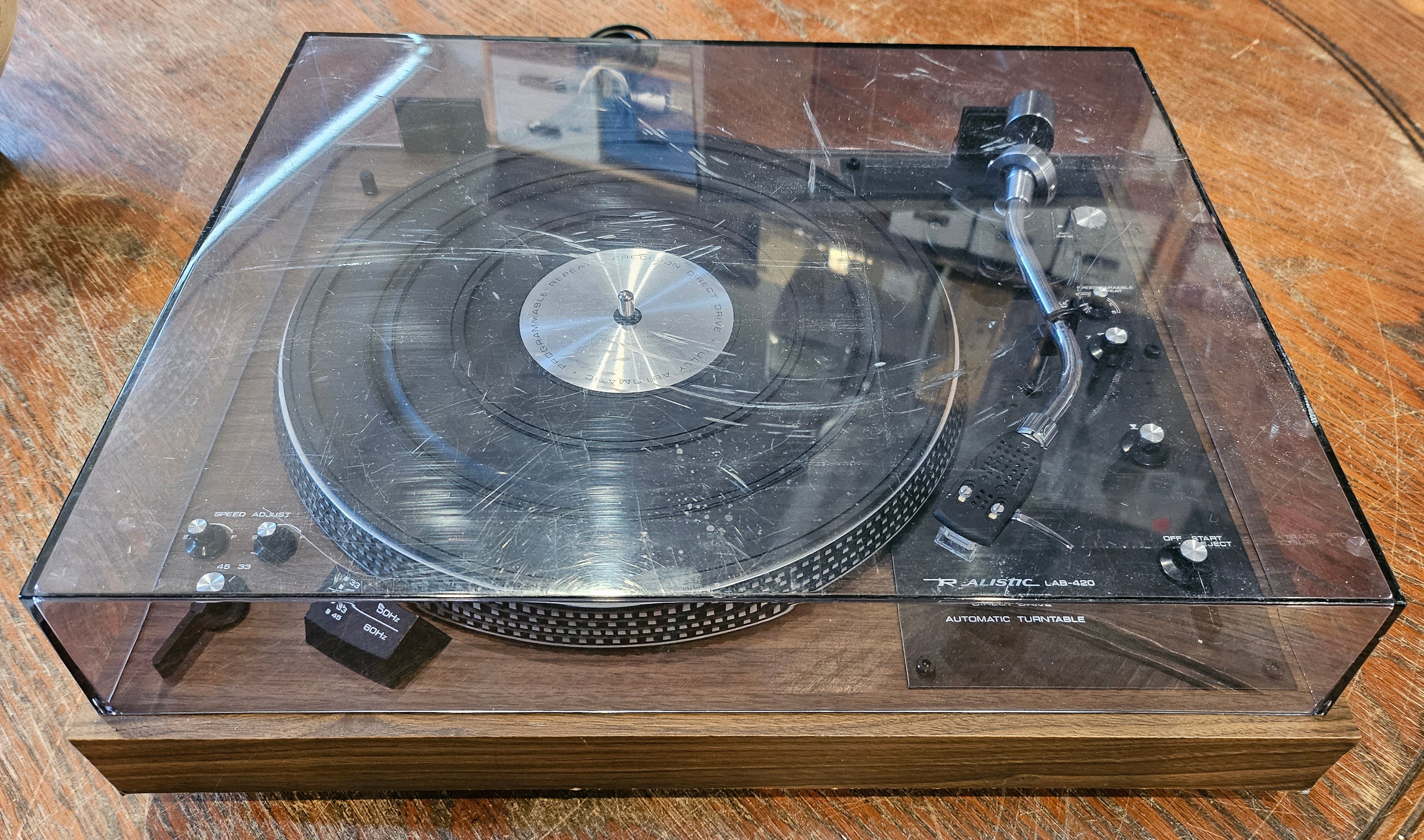 Realistic LAB-420 Turntable