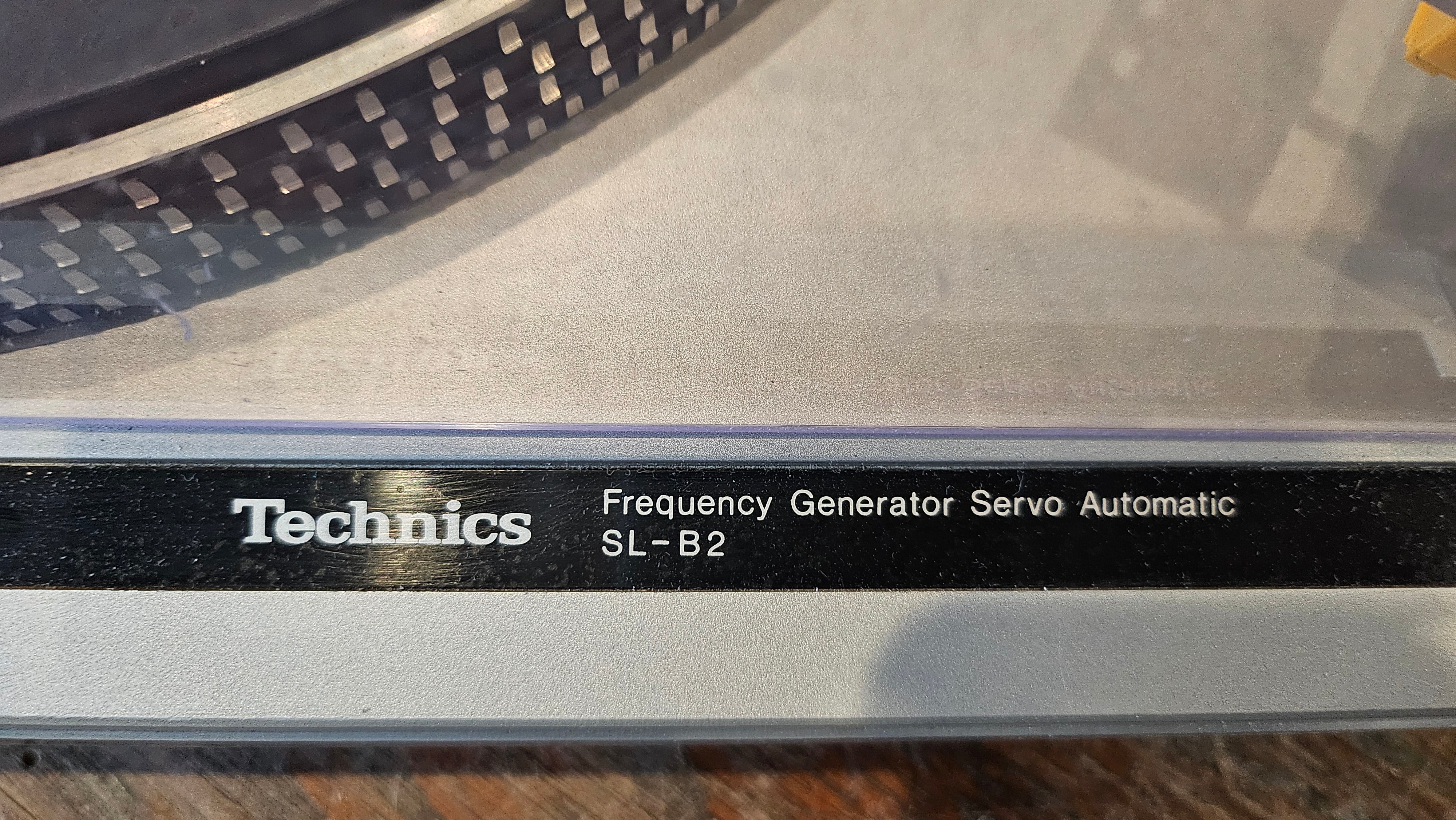 Technics SL-B2 Turntable
