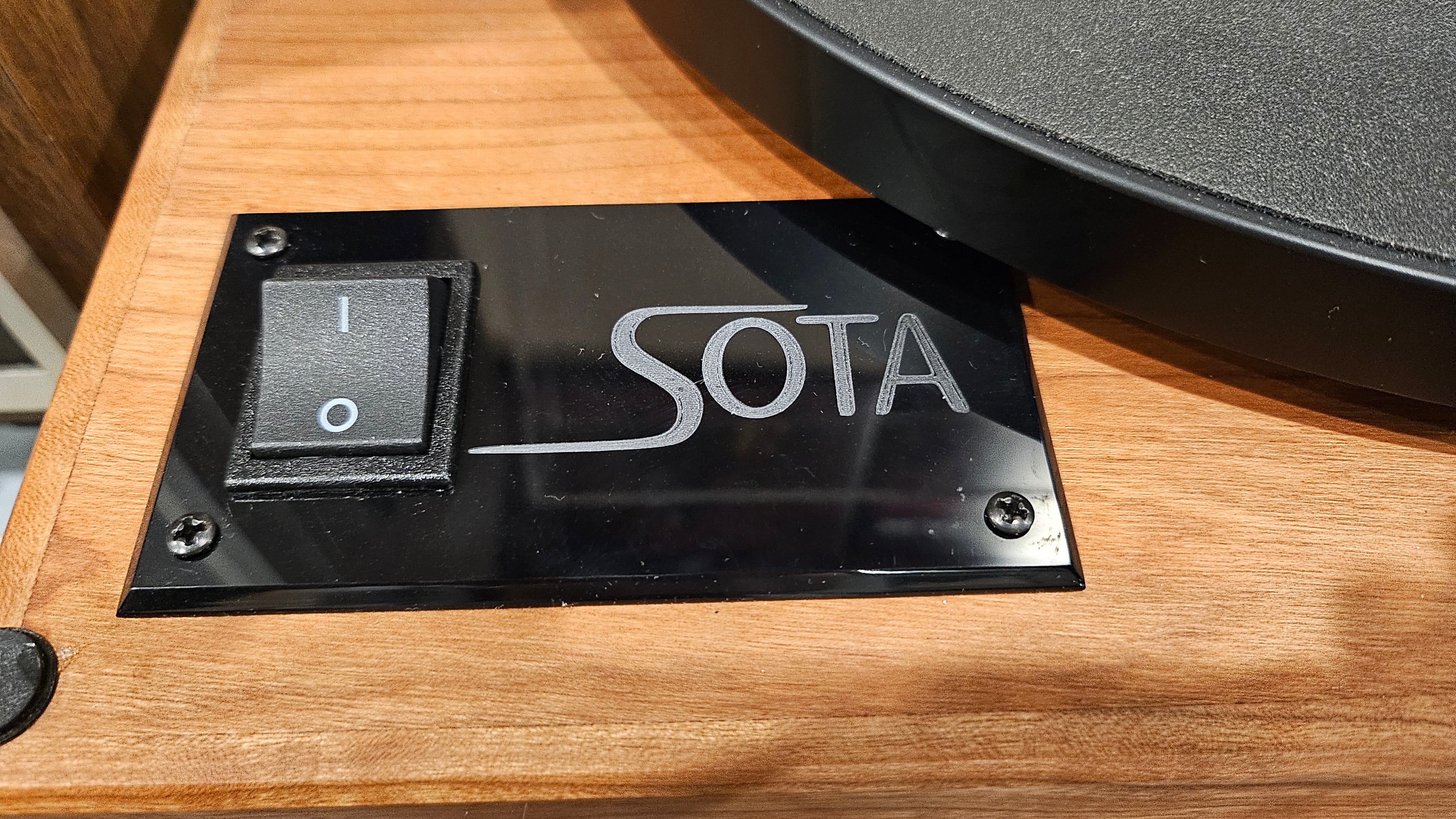SOTA Comet VI Cherry W/ Dust Cover
