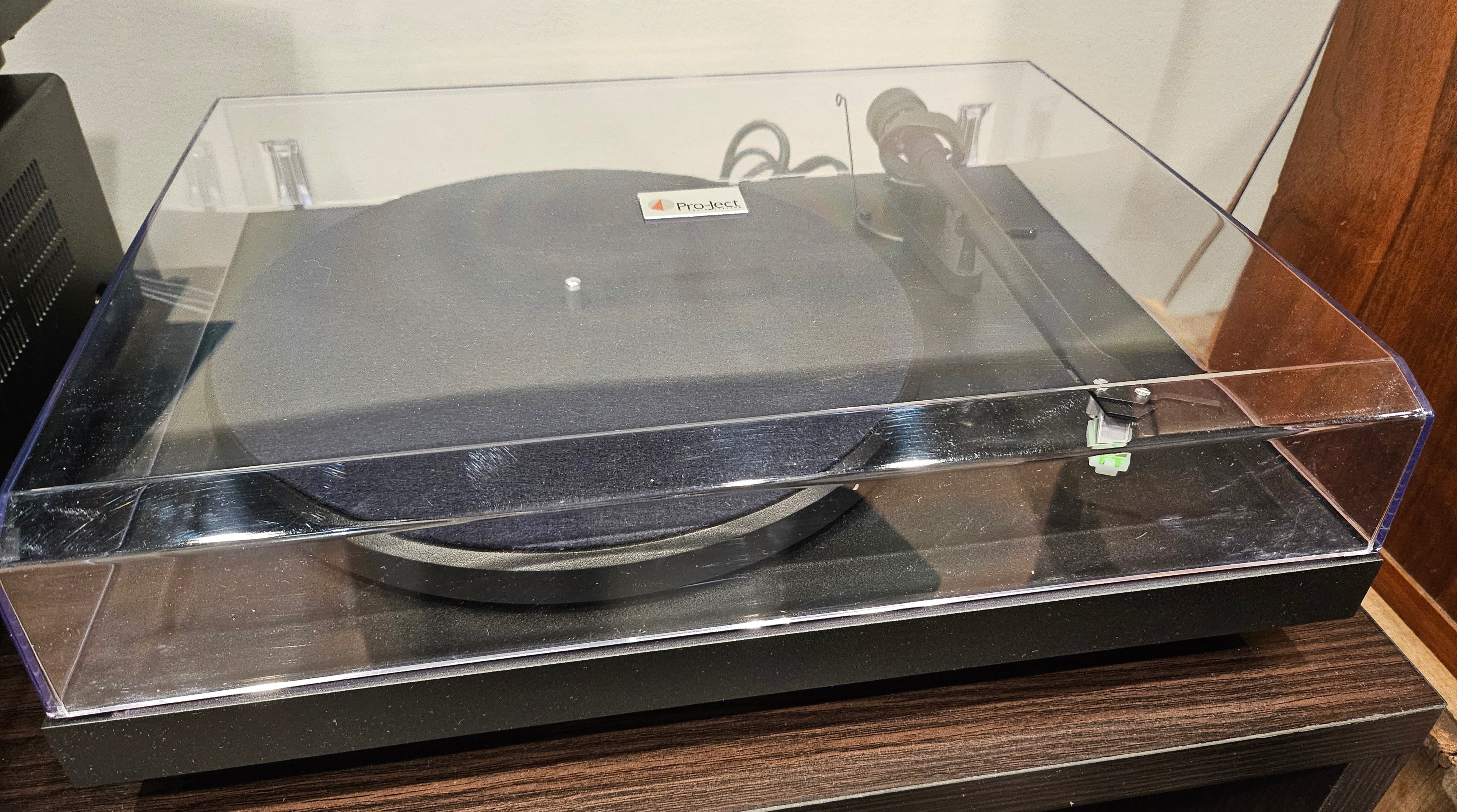 Pro-Ject Debut III Turntable