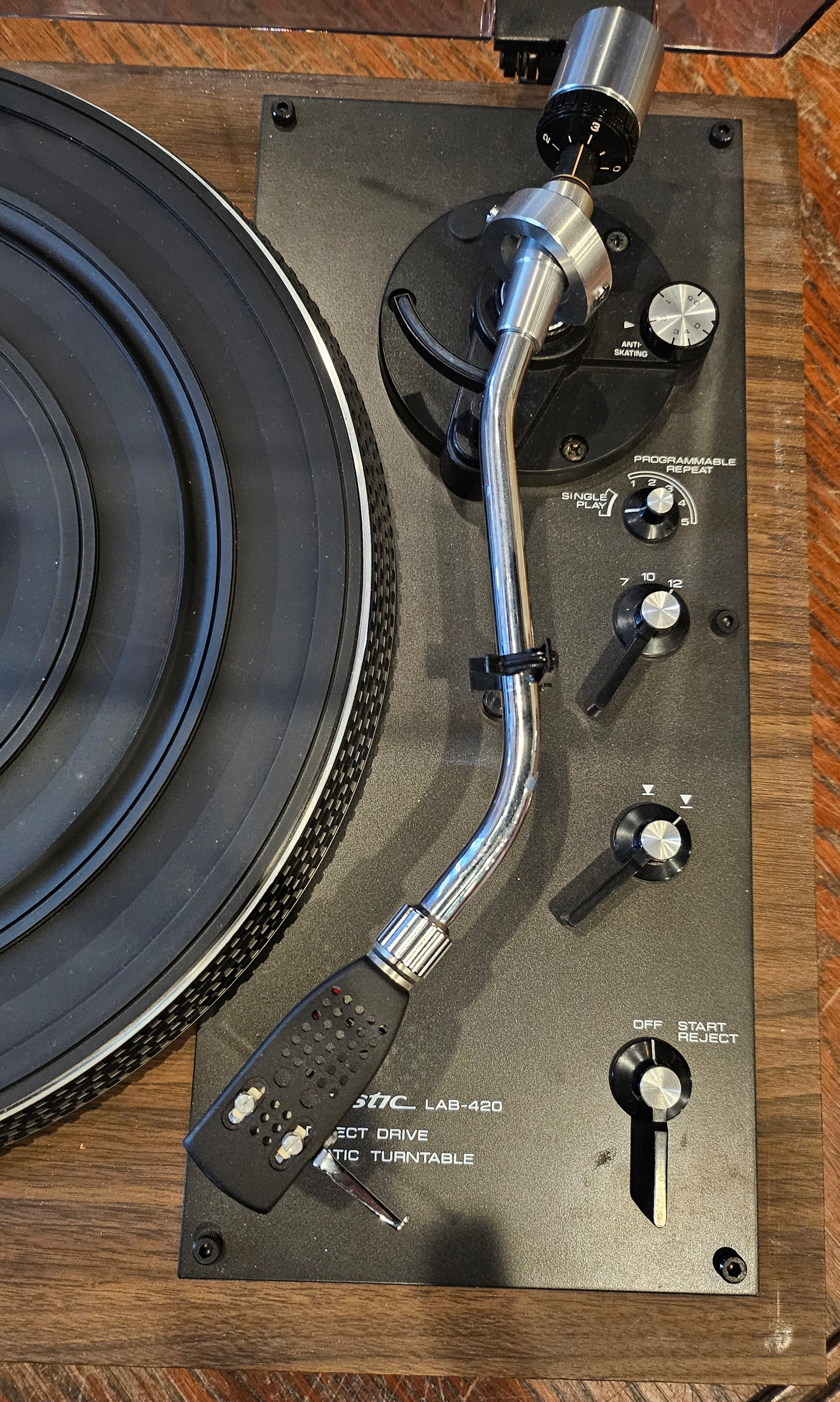 Realistic LAB-420 Turntable