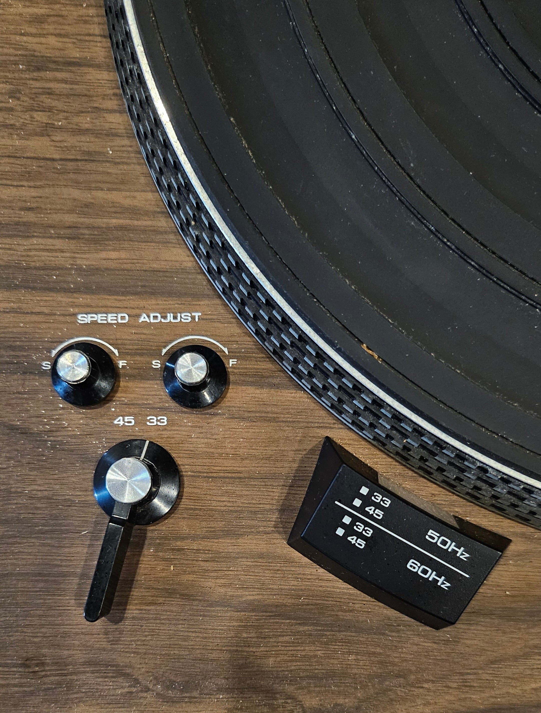 Realistic LAB-420 Direct Drive Automatic Turntable