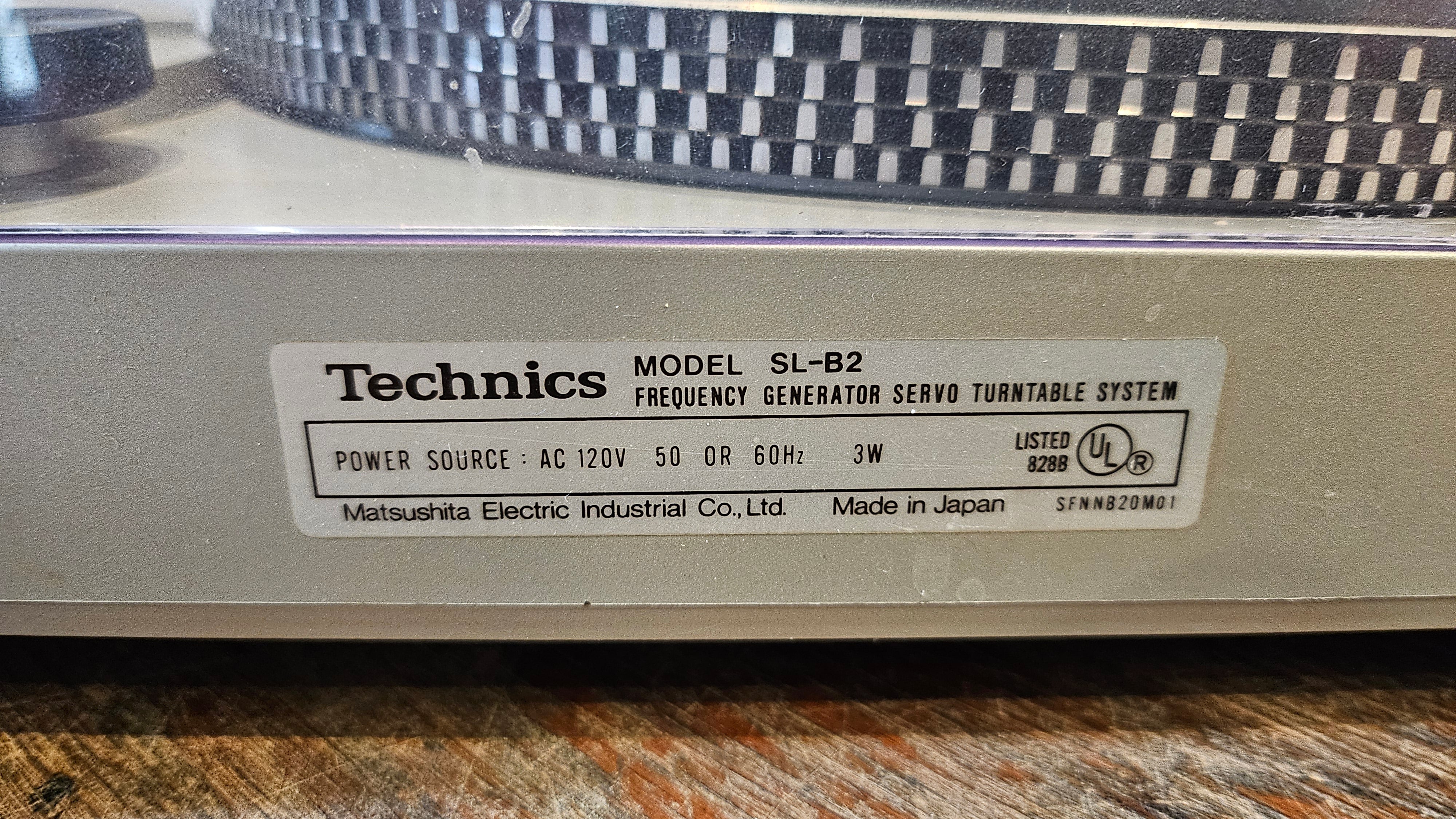 Technics SL-B2 Turntable